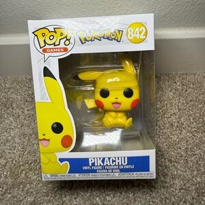 Funko Pop EXCLUSIVE Pikachu Vinyl Figure